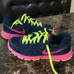 EUC Nike Revolution 2 Running Shoe